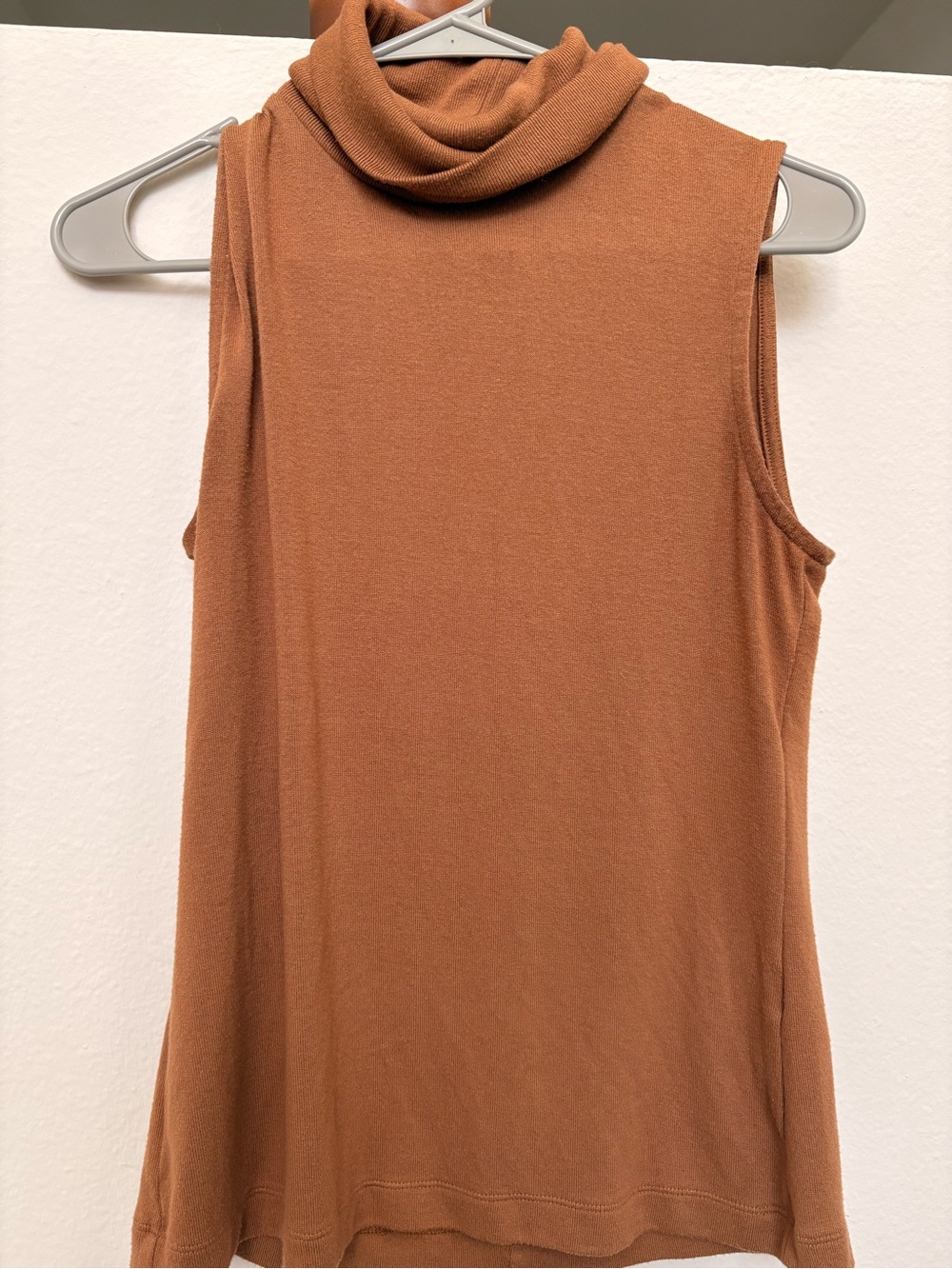 Banana Republic Sleeveless Turtleneck Top